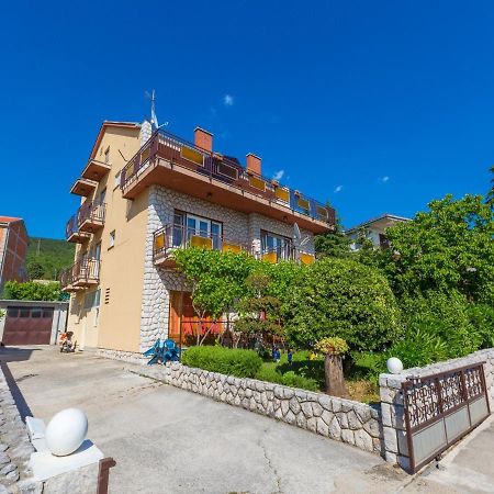 Apartments Davorka Цриквеница Экстерьер фото