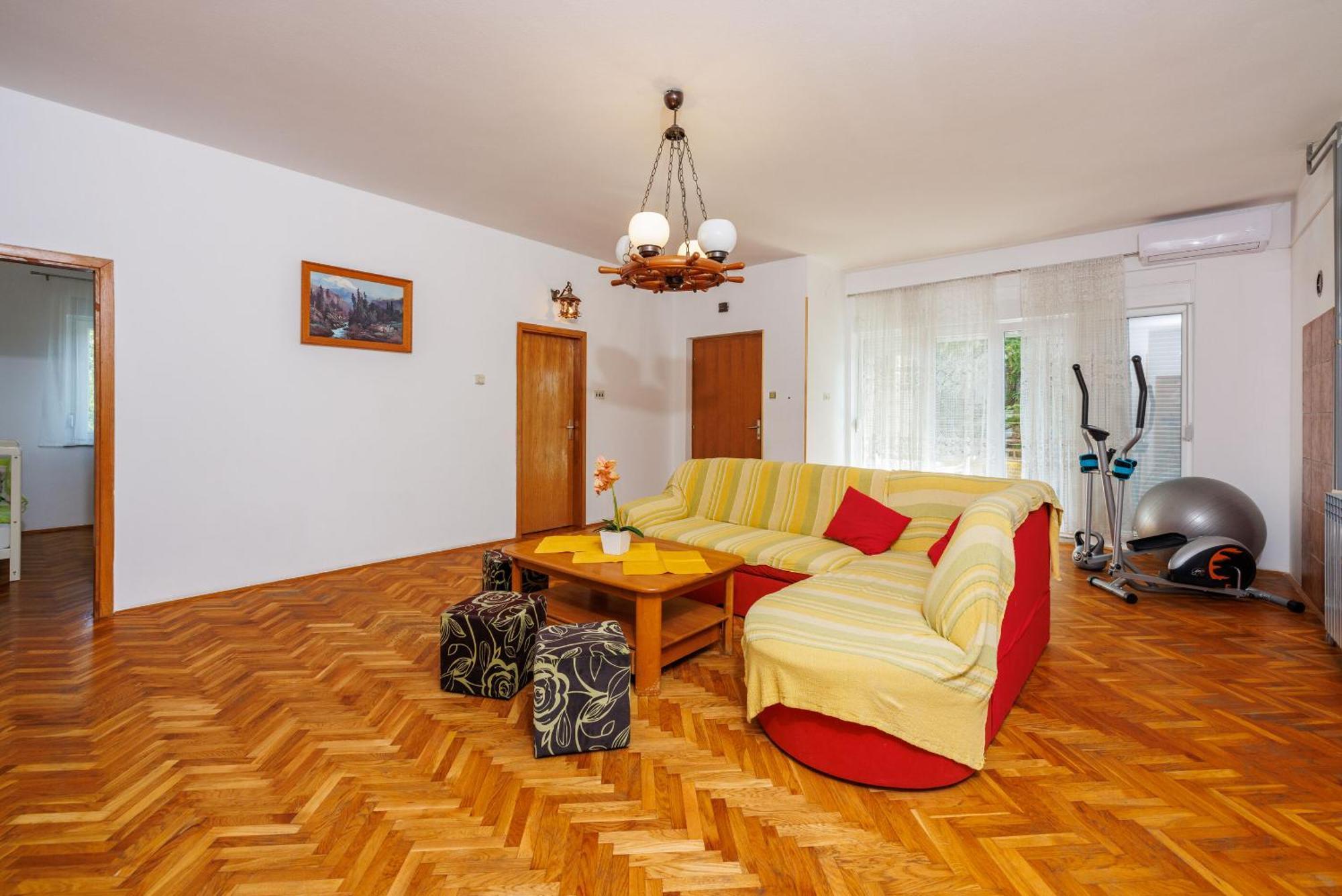 Apartments Davorka Цриквеница Экстерьер фото