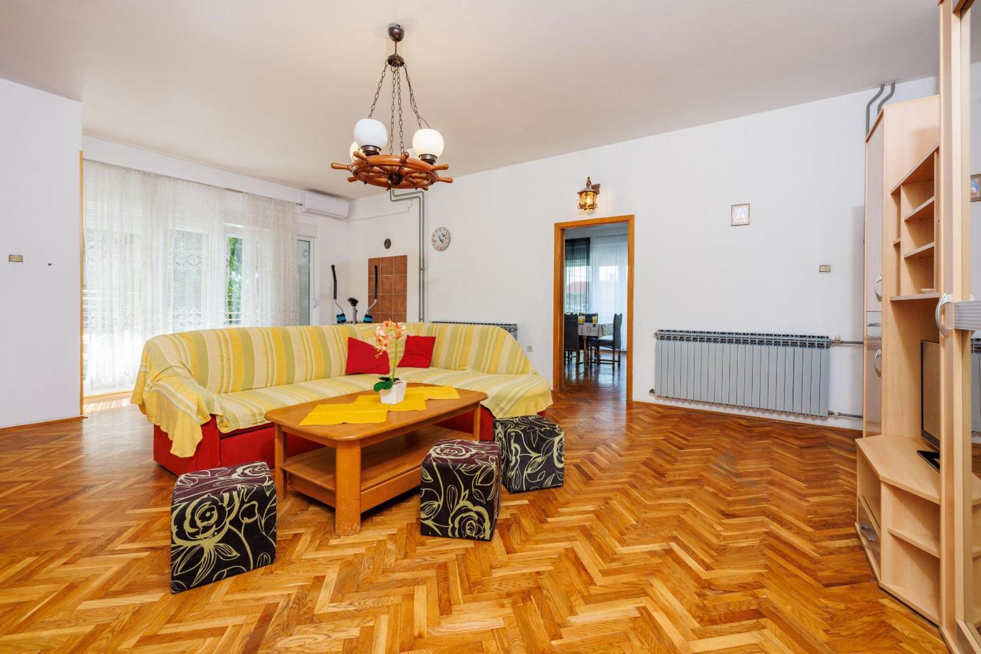 Apartments Davorka Цриквеница Экстерьер фото