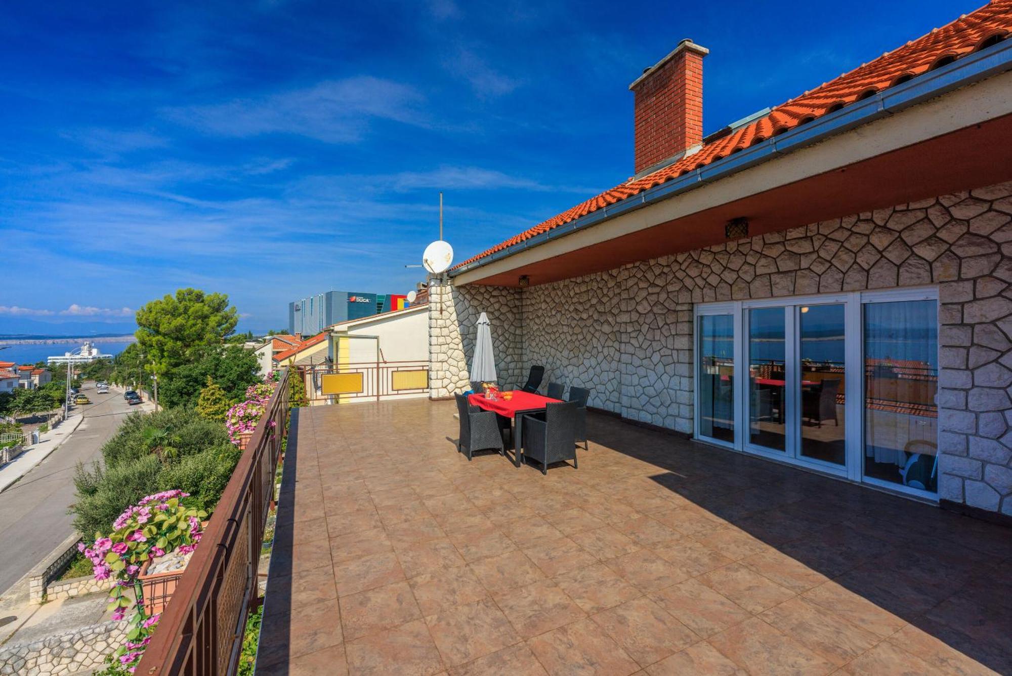 Apartments Davorka Цриквеница Экстерьер фото